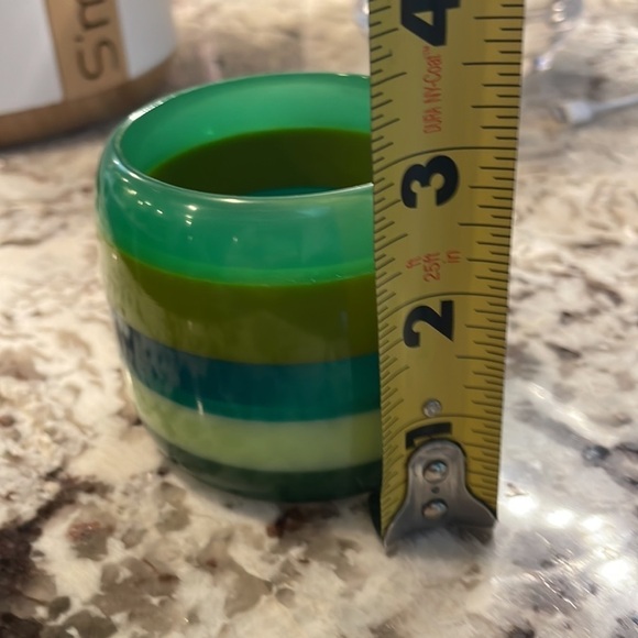 Vintage 1950’s Chunky Lucite Bracelet - Picture 6 of 8